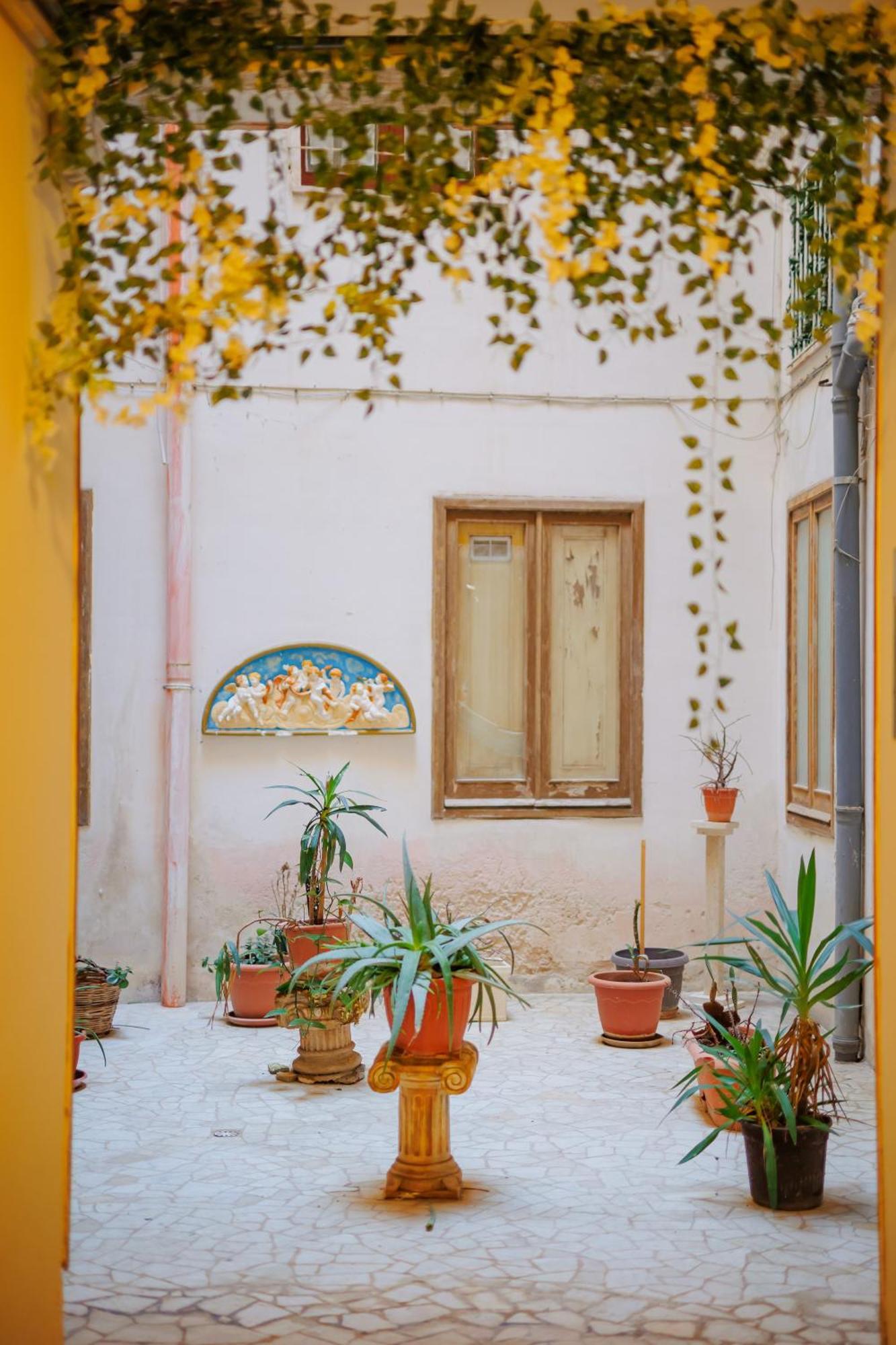 Attracco Apartment Trapani Eksteriør billede